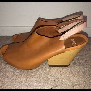 Camper heels
